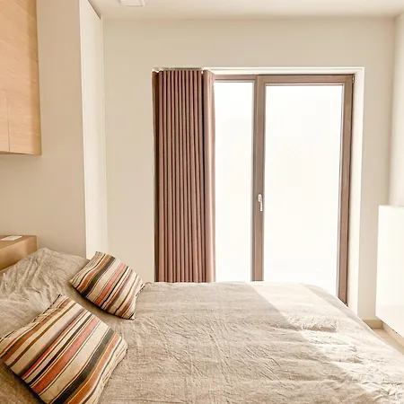 West Bay Apartmán