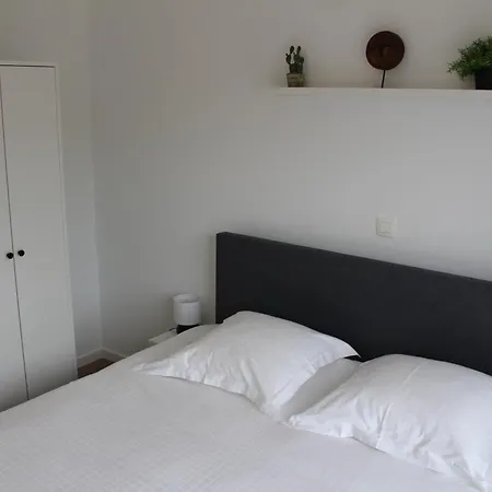 West Bay Apartmán